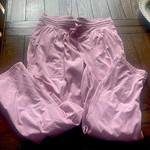 Lululemon Lavender mid-rise Dance pants
